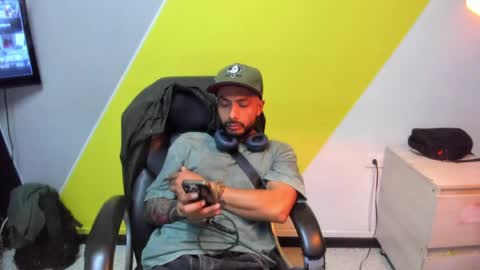 Master of pleasure online show from April 17, 7:26 am