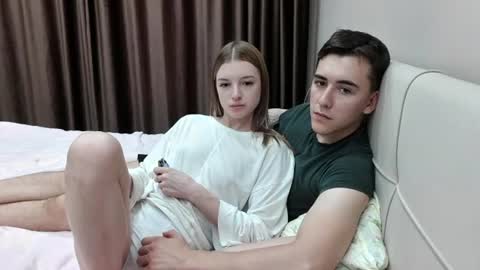 TomEva online show from August 4, 2:03 pm