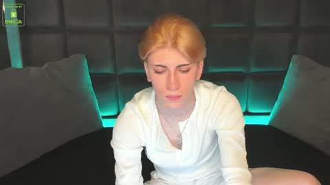 TOM online show from August 7, 3:23 pm