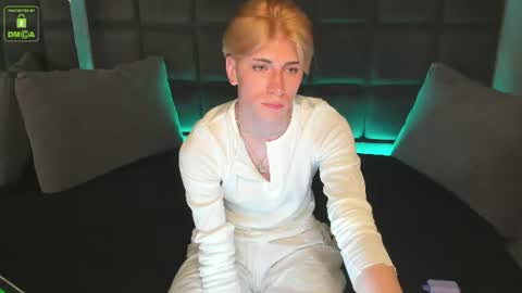 TOM online show from August 7, 4:29 pm