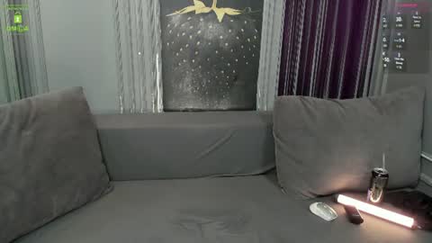 TOM online show from August 12, 1:35 pm