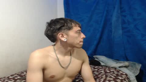 tomas_turbado_ online show from August 7, 4:12 am