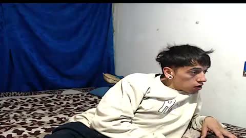 tomas_turbado_ online show from August 11, 5:09 am