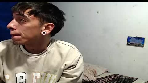 tomas_turbado_ online show from August 11, 7:21 am