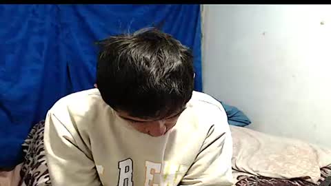 tomas_turbado_ online show from August 11, 8:27 am