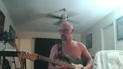 sirmuggsalot online show from July 14, 7:02 am