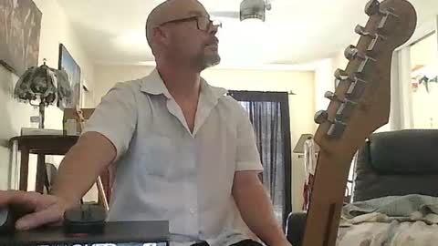 sirmuggsalot online show from July 15, 7:04 pm