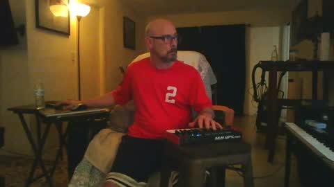 sirmuggsalot online show from July 20, 9:56 am