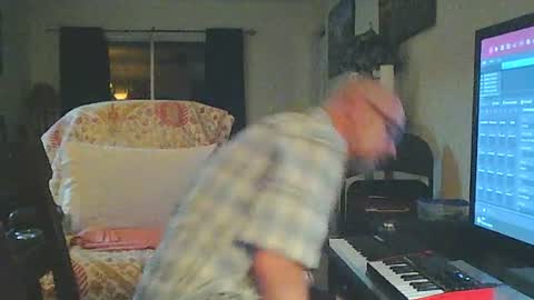 sirmuggsalot online show from July 21, 2:26 am
