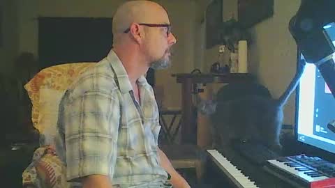 sirmuggsalot online show from July 21, 7:44 am