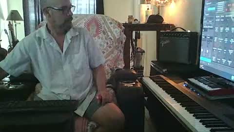 sirmuggsalot online show from July 24, 5:49 pm