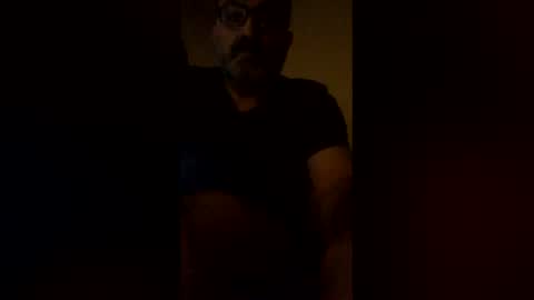 tomcop11111 online show from May 25, 1:30 am