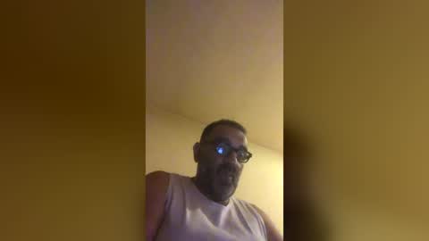 tomcop11111 online show from July 9, 3:00 am