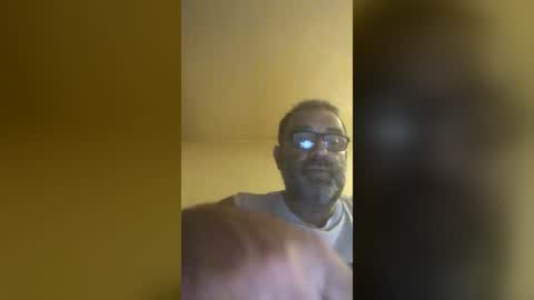 tomcop11111 online show from July 20, 12:24 am