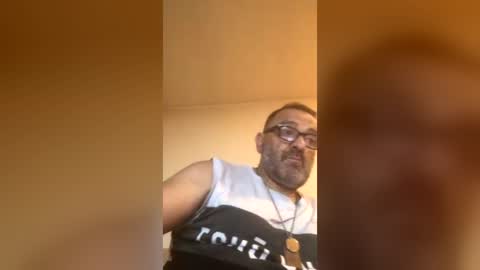 tomcop11111 online show from August 5, 6:00 am