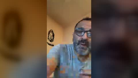 tomcop11111 online show from August 14, 1:37 pm