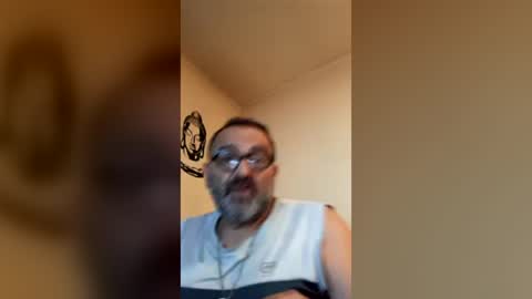 tomcop11111 online show from August 15, 4:16 am