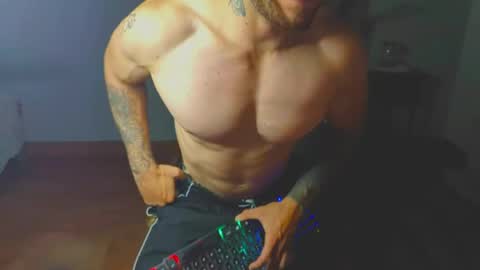 tomDavisXl online show from April 6, 2:15 am