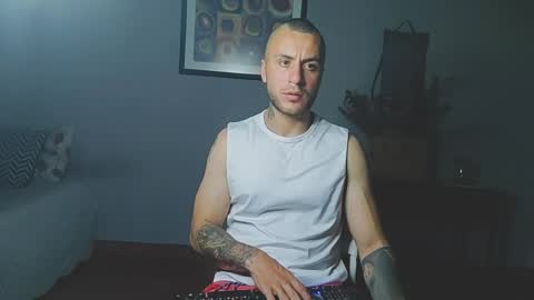 tomDavisXl online show from May 18, 2:45 am