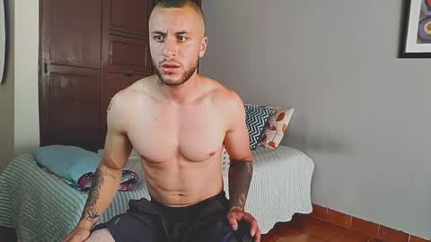 tomDavisXl online show from May 25, 7:15 pm