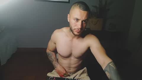 tomDavisXl online show from June 6, 4:07 am