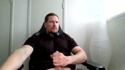 tomfin95 online show from July 8, 9:46 am