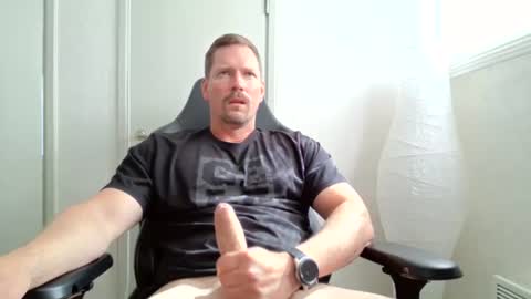 tomfin95 online show from August 7, 12:27 pm
