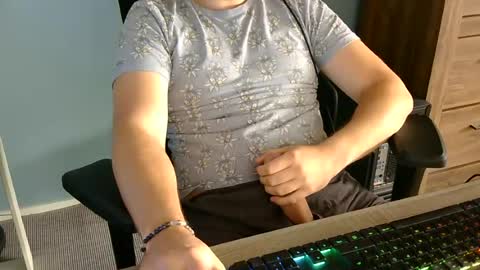 tomin3m online show from June 13, 8:44 am