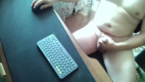 Tommi Li online show from May 29, 10:18 am