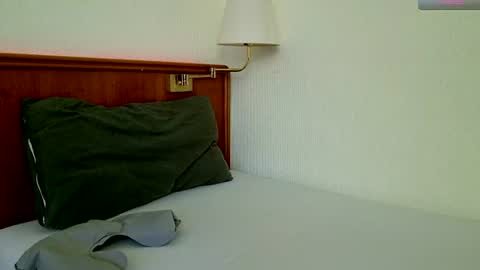 Thomas online show from August 17, 2:22 pm