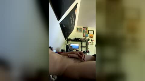 tommyc322 online show from June 7, 10:59 pm