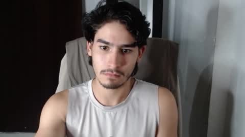 tommycutee21 online show from May 13, 7:30 am