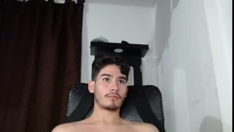tommycutee21 online show from June 13, 5:04 am