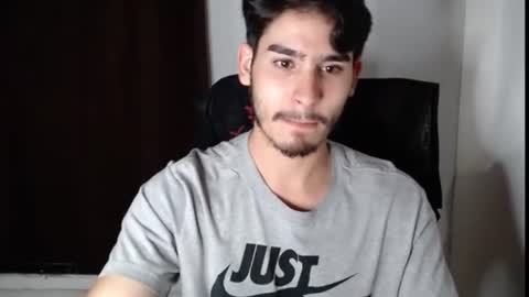tommycutee21 online show from July 7, 2:59 am
