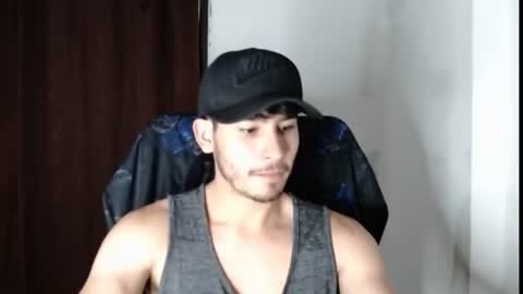 tommycutee21 online show from July 21, 11:51 pm