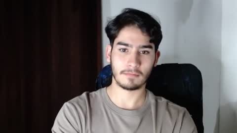 tommycutee21 online show from August 6, 5:06 am