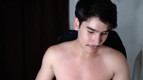 tommycutee21 online show from August 12, 2:03 am