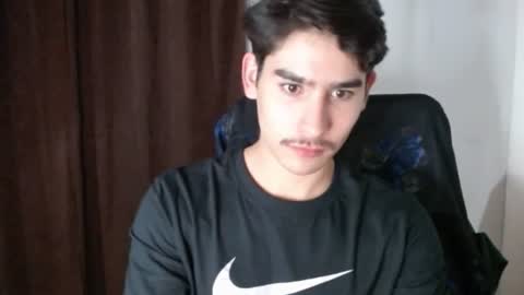 tommycutee21 online show from August 12, 9:44 am
