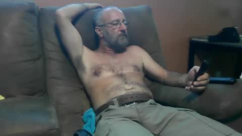 tommydaddy0330 online show from July 31, 9:09 pm