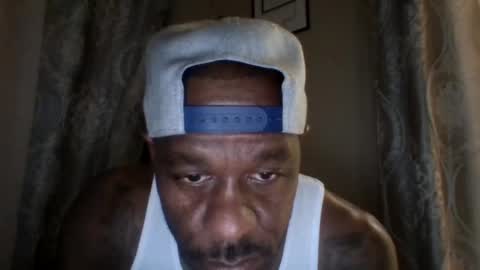 tommygun1208 online show from August 15, 4:38 am