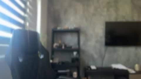 Alpha Thomas online show from August 14, 9:13 am