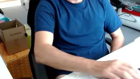 Tom online show from July 3, 1:13 pm