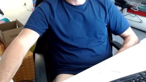Tom online show from July 3, 2:19 pm