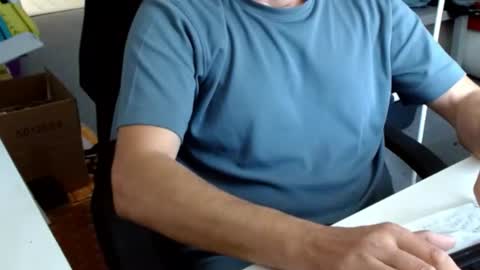Tom online show from July 22, 1:24 pm