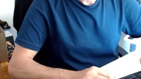 Tom online show from August 11, 1:46 pm