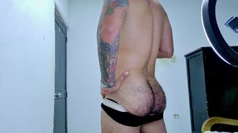 Tomas jhonson online show from August 6, 8:08 pm