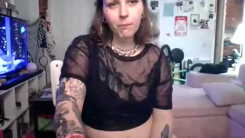 Tonka Wilde online show from February 19, 7:06 am