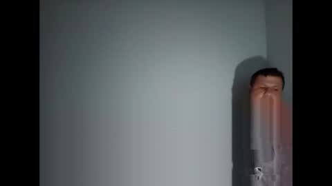 tonny54880 online show from April 13, 6:51 pm