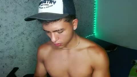 tonydesire_ online show from July 6, 9:51 pm