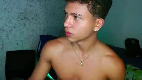 tonydesire_ online show from July 8, 10:58 pm